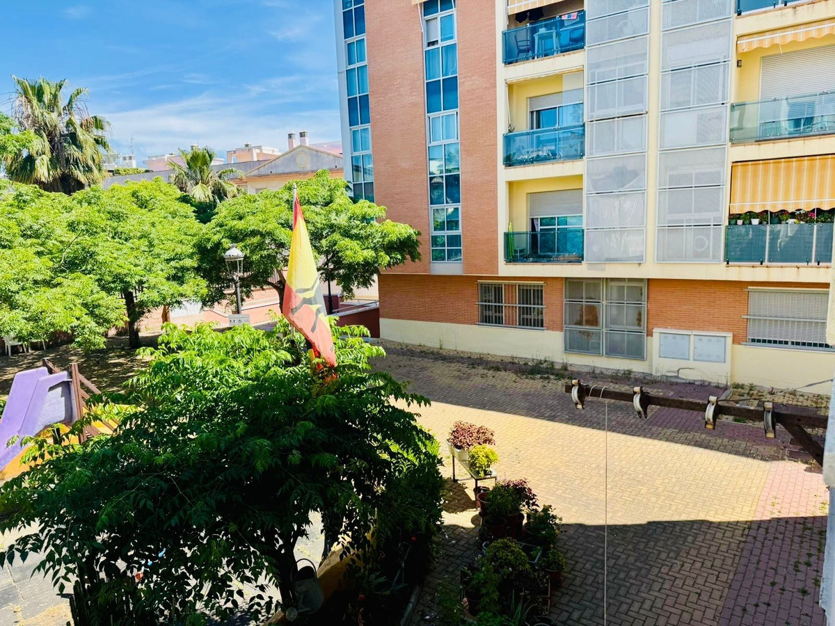 Appartement te koop in Estepona | 3 slaapkamers H5388976