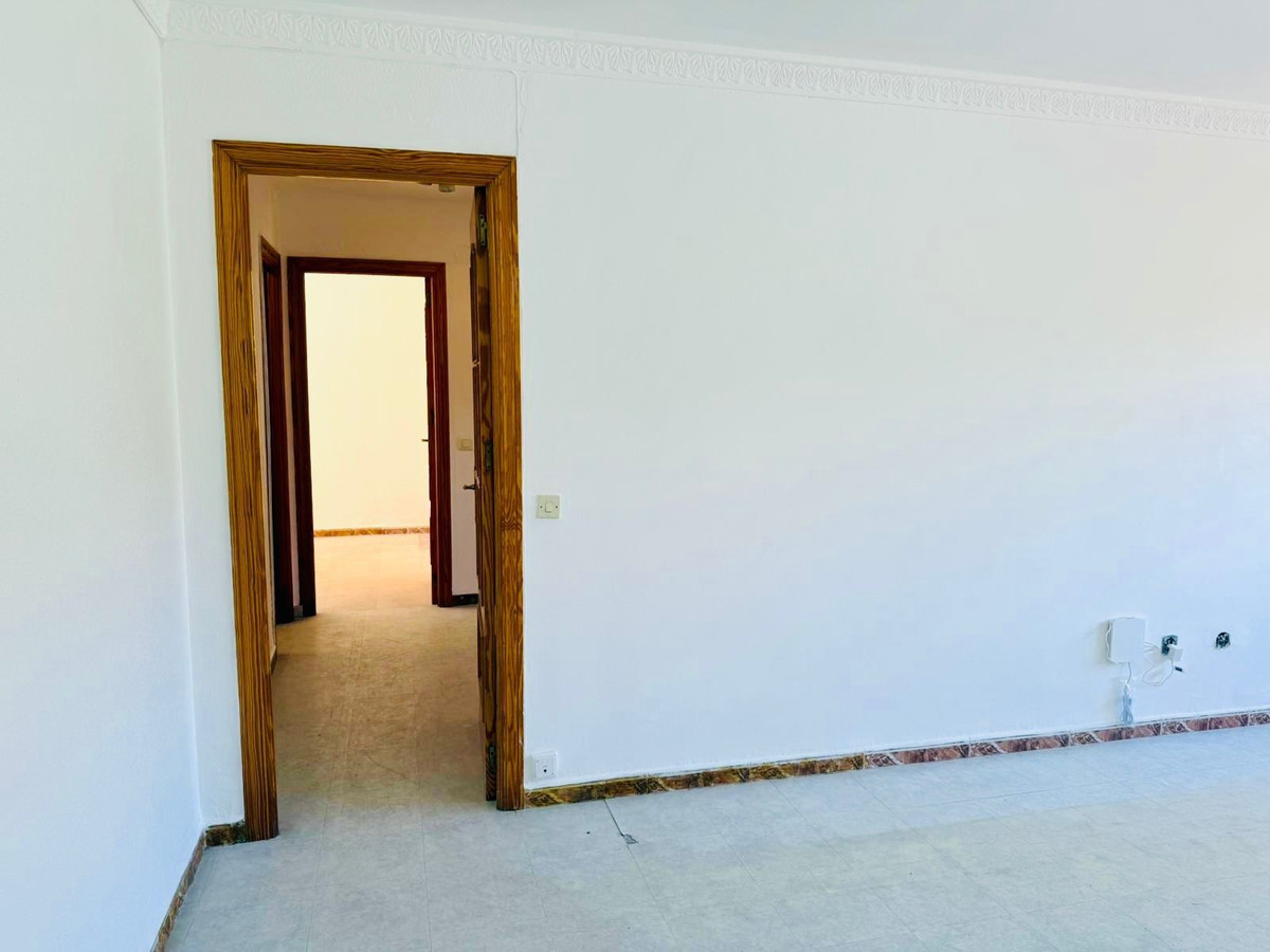 Appartement te koop in Estepona | 3 slaapkamers H5388976