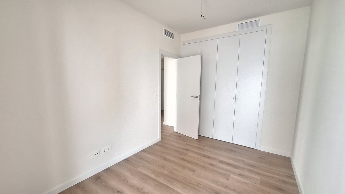 Appartement te koop in Estepona | 3 slaapkamers H5389483