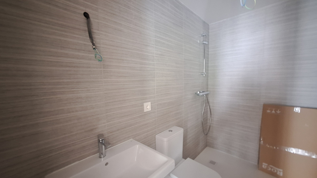 Appartement te koop in Estepona | 3 slaapkamers H5389483