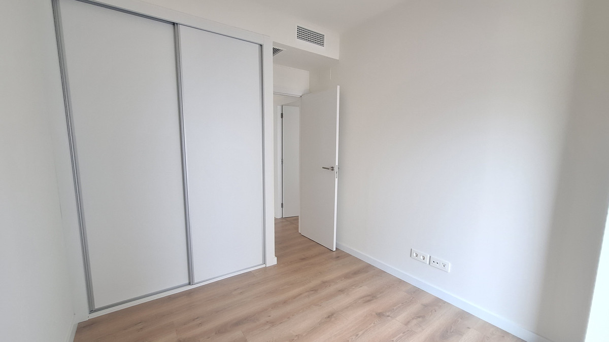 Appartement te koop in Estepona | 3 slaapkamers H5389483