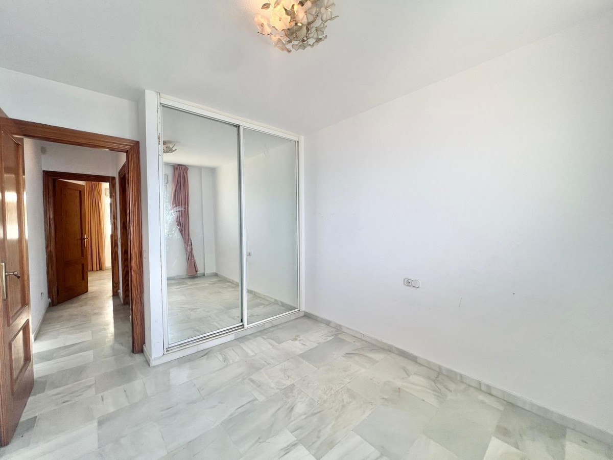 Appartement te koop in Estepona | 3 slaapkamers H5390110