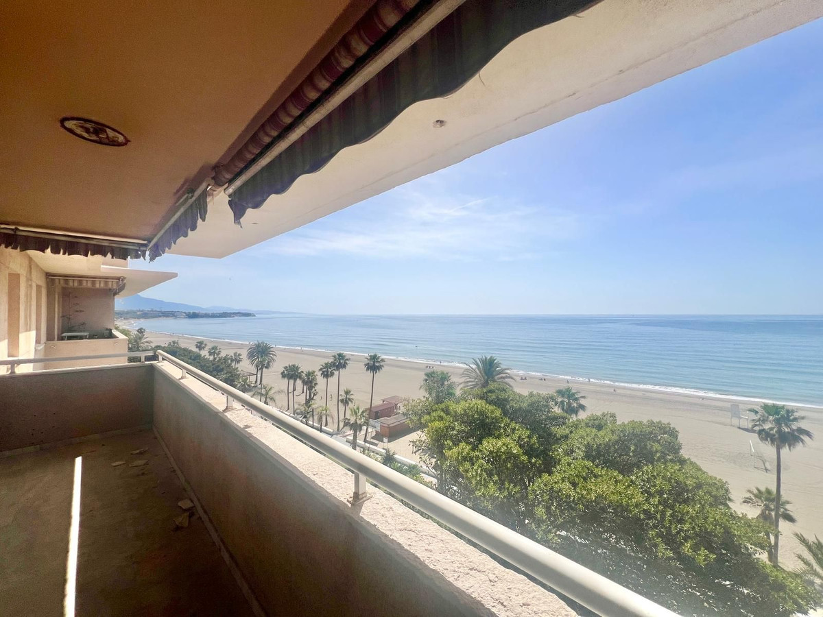 Appartement te koop in Estepona | 3 slaapkamers H5390110