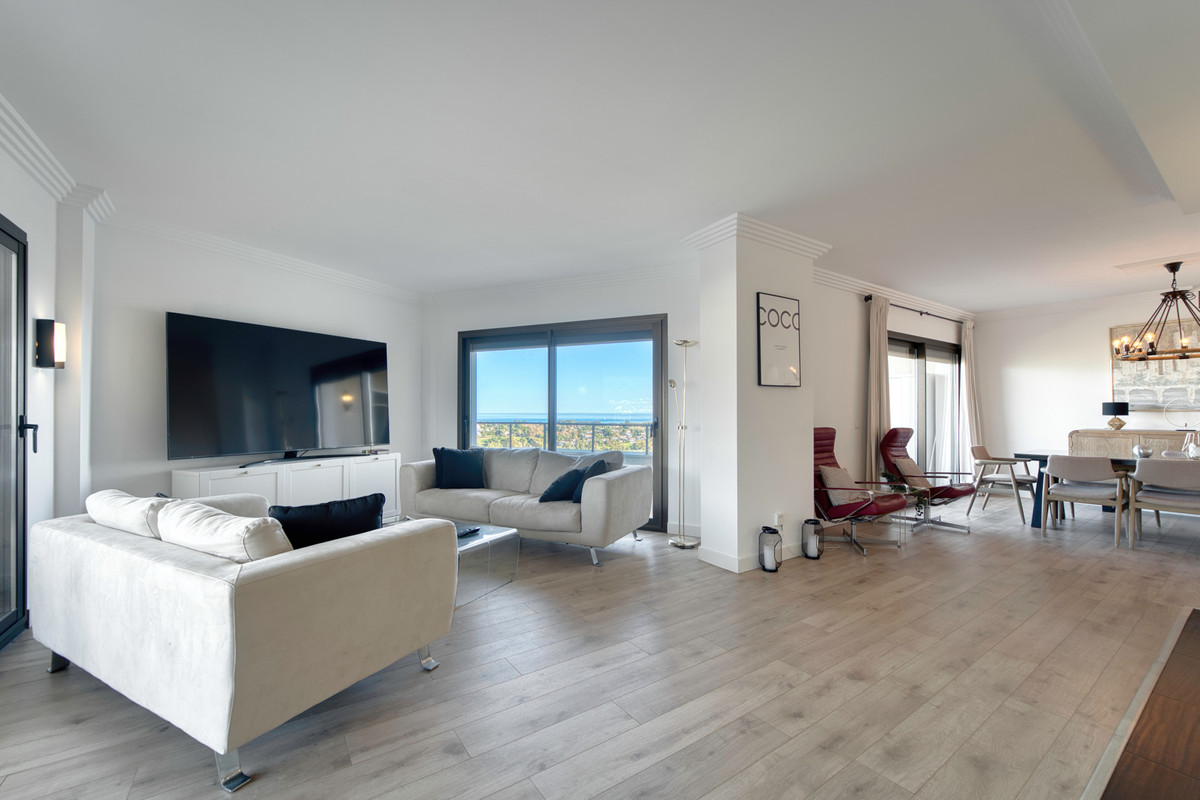 Penthouse te koop in Estepona | 2 slaapkamers H5391574