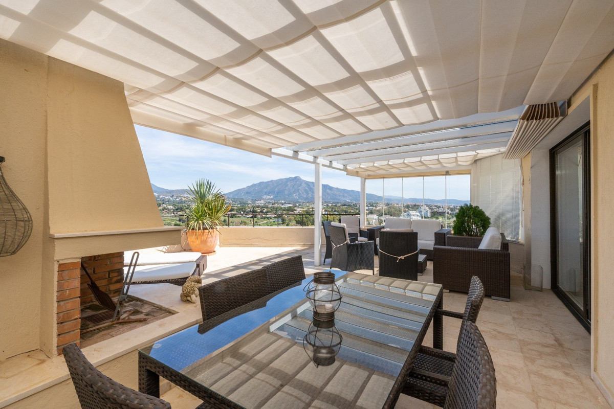 Penthouse te koop in Estepona | 2 slaapkamers H5391574