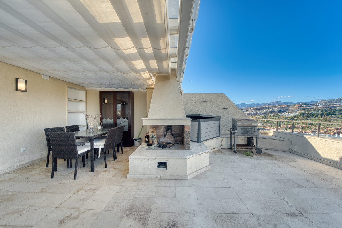 Penthouse te koop in Estepona | 2 slaapkamers H5391574