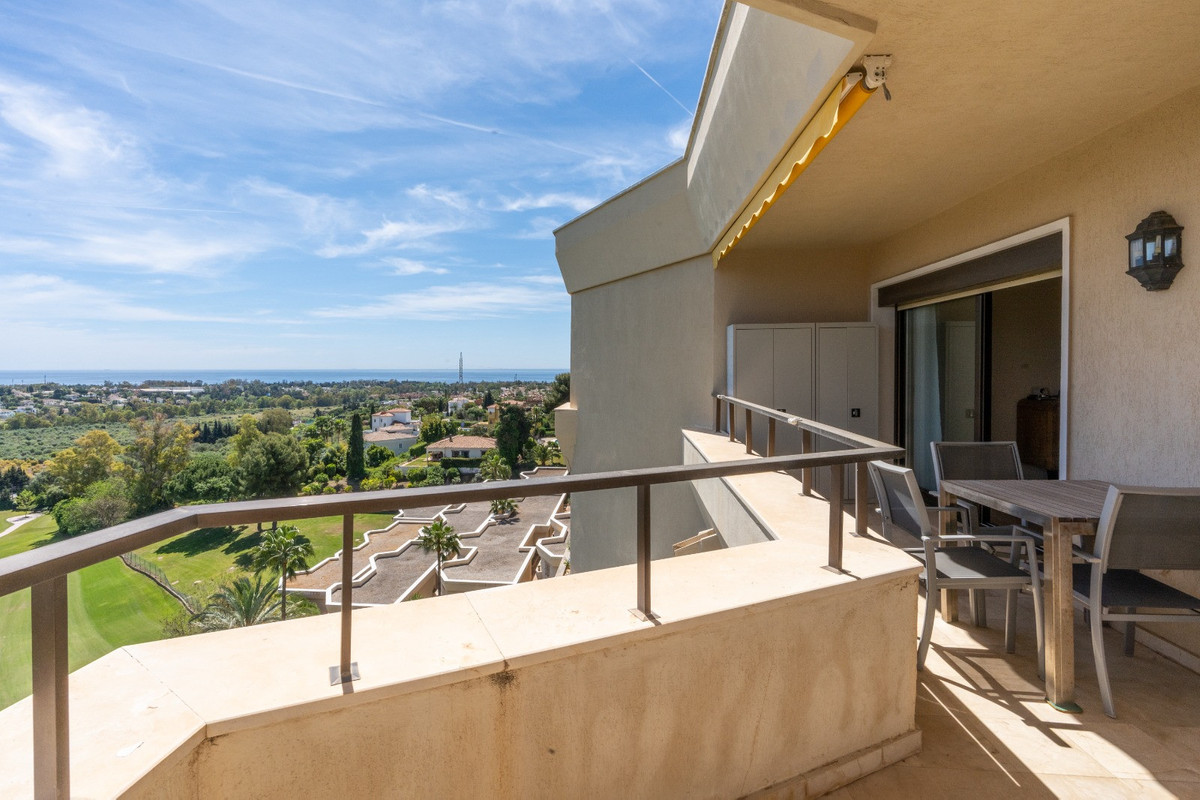 Penthouse te koop in Estepona | 2 slaapkamers H5391574