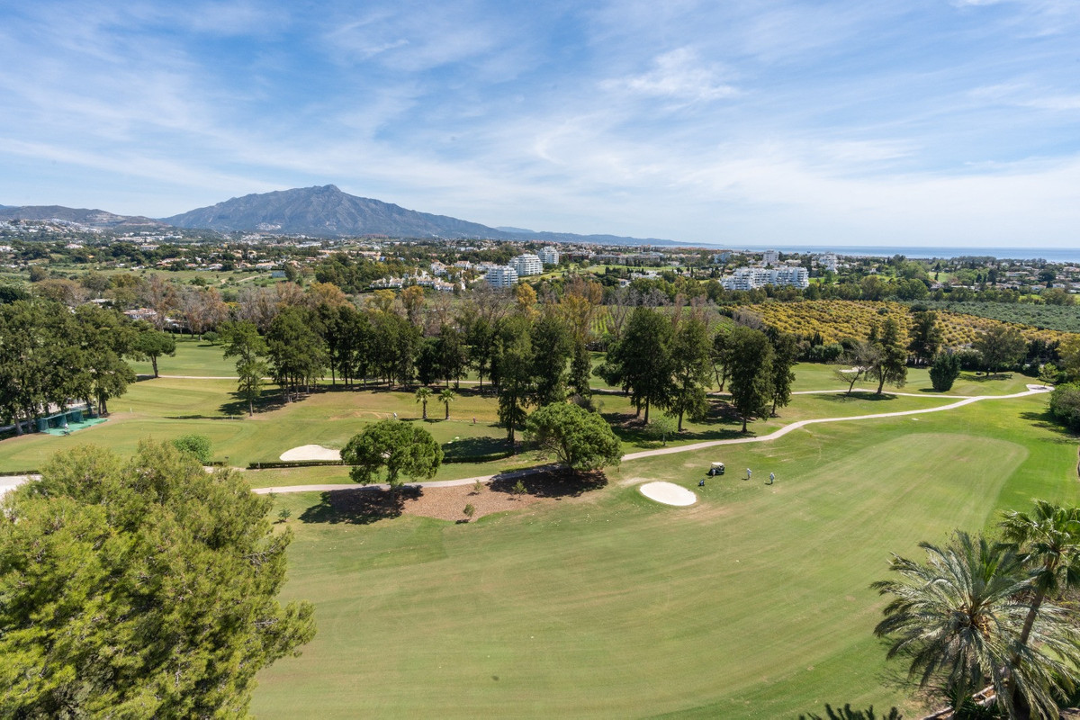 Penthouse te koop in Estepona | 2 slaapkamers H5391574
