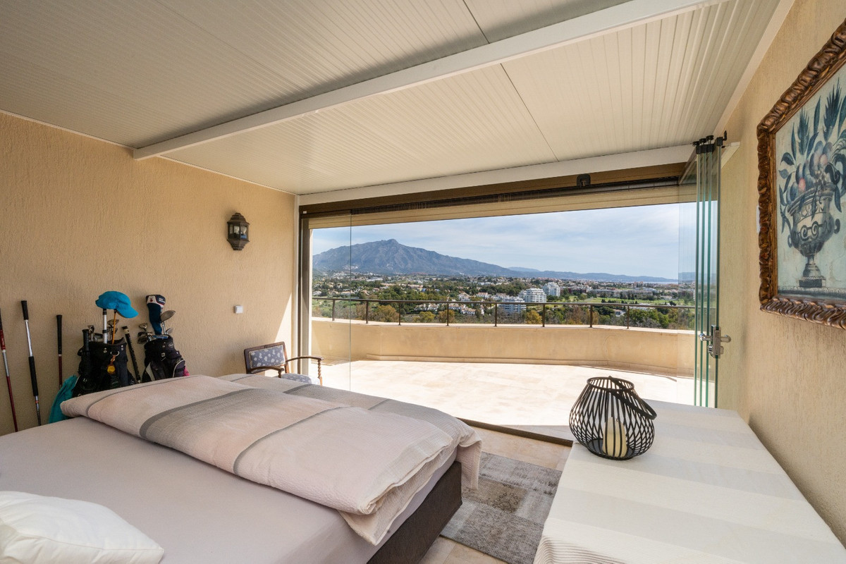 Penthouse te koop in Estepona | 2 slaapkamers H5391574