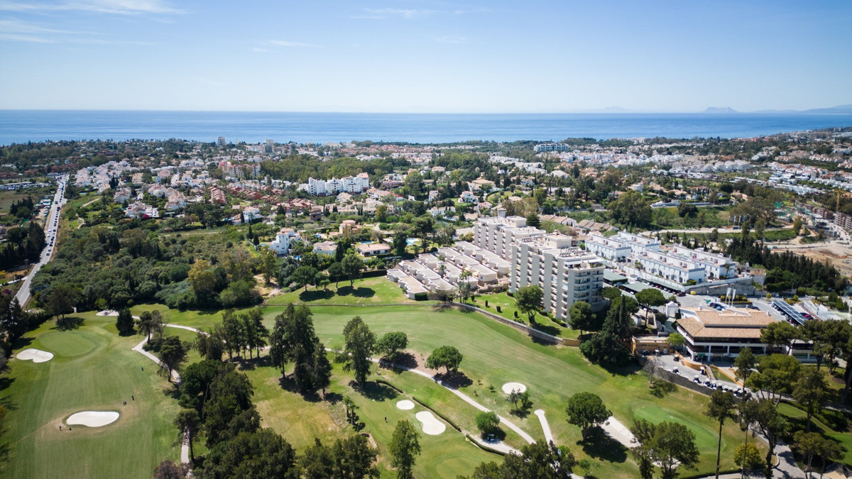 Penthouse te koop in Estepona | 2 slaapkamers H5391574