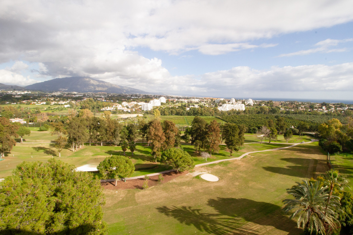 Penthouse te koop in Estepona | 2 slaapkamers H5391574