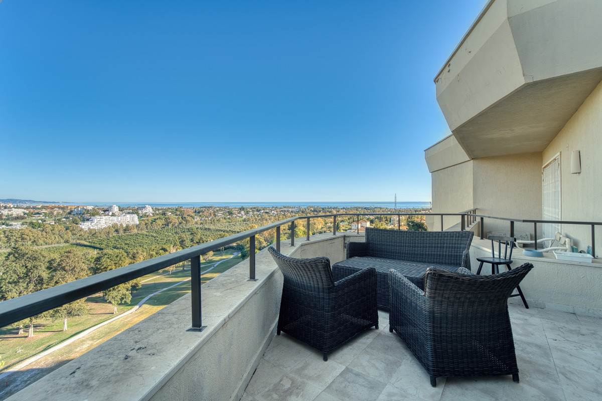 Penthouse te koop in Estepona | 2 slaapkamers H5391574
