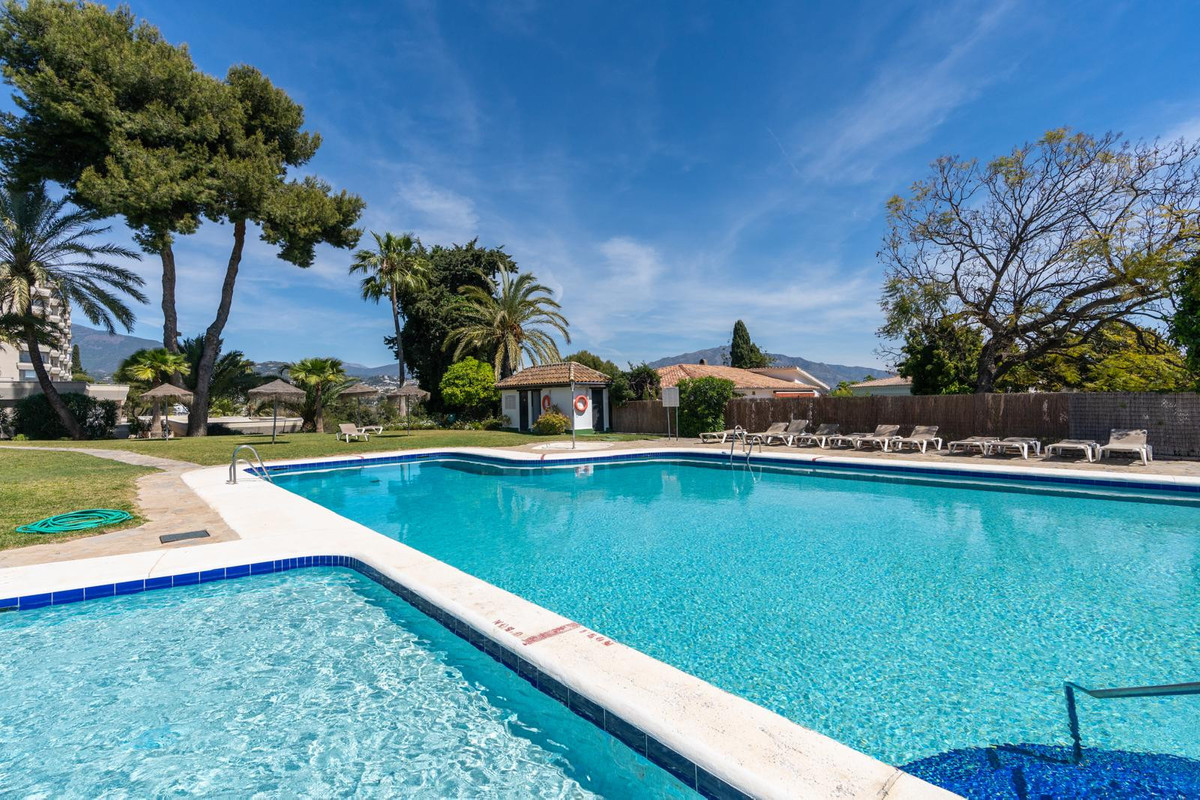 Penthouse te koop in Estepona | 2 slaapkamers H5391574