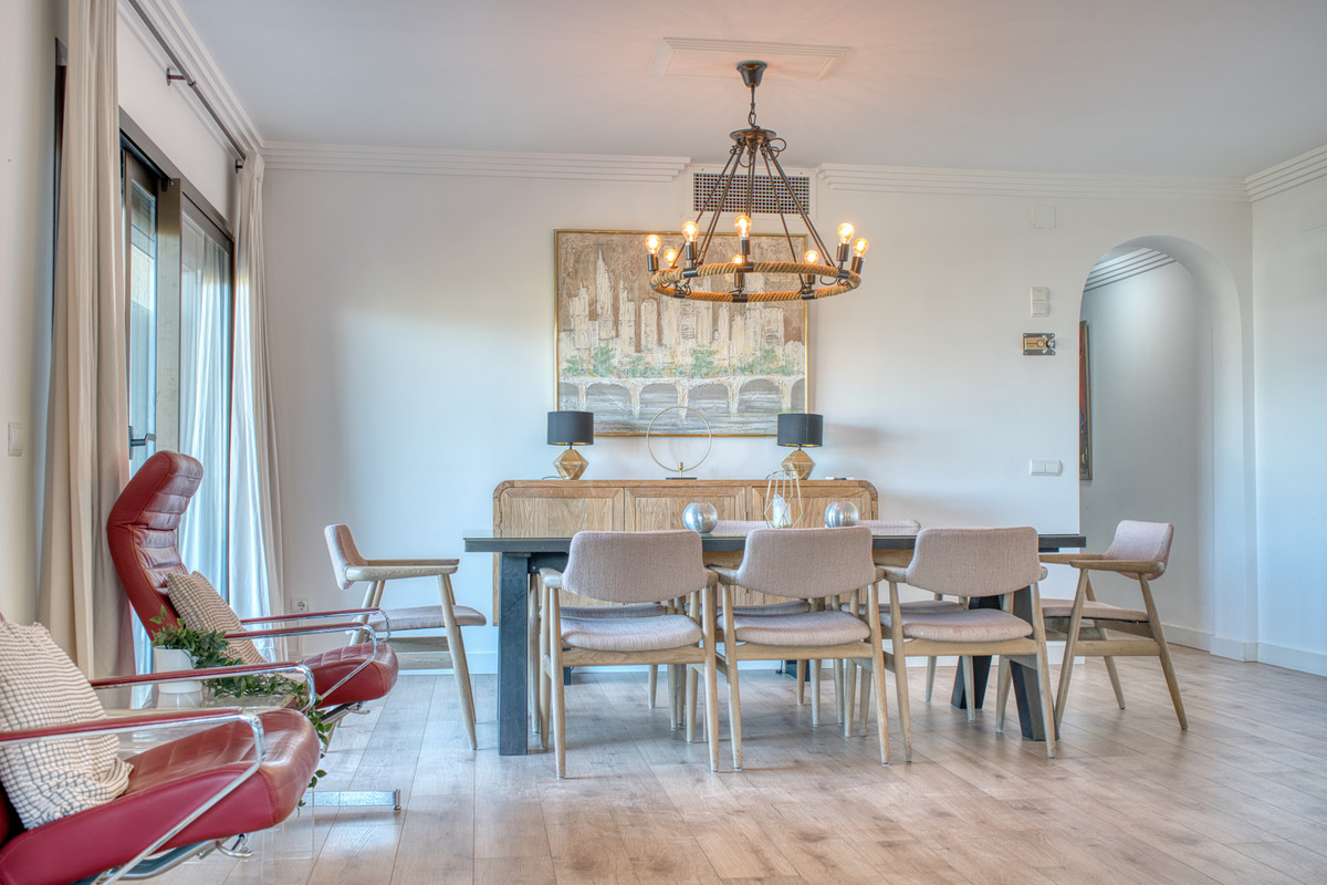 Penthouse te koop in Estepona | 2 slaapkamers H5391574
