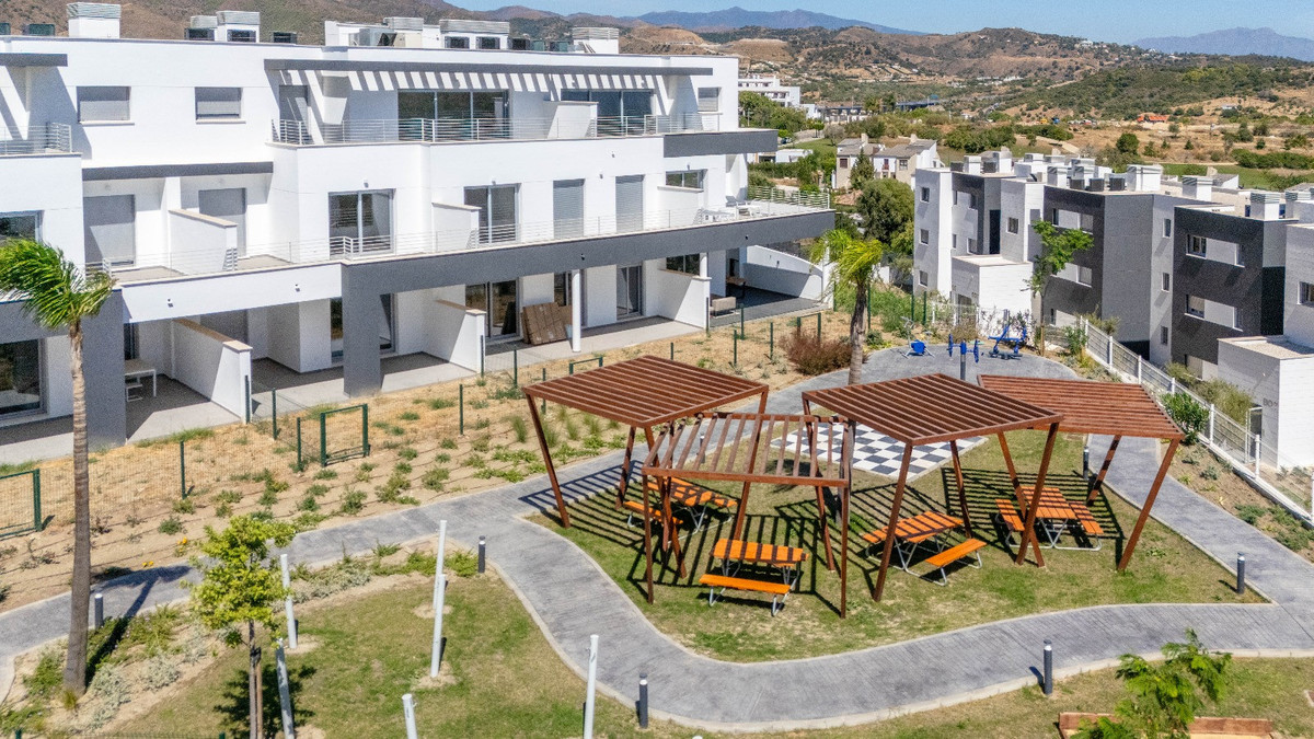 Appartement te koop in Estepona | 3 slaapkamers H5391637