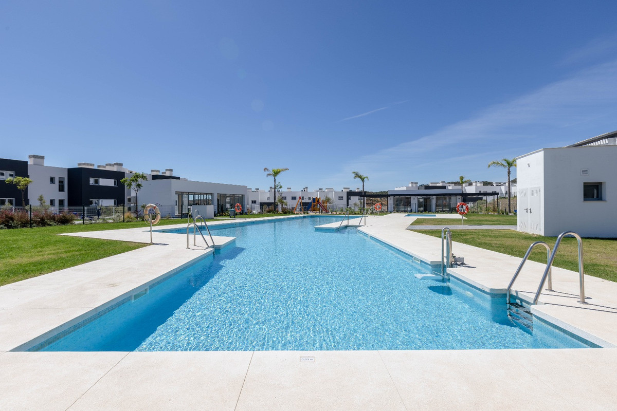 Appartement te koop in Estepona | 3 slaapkamers H5391637