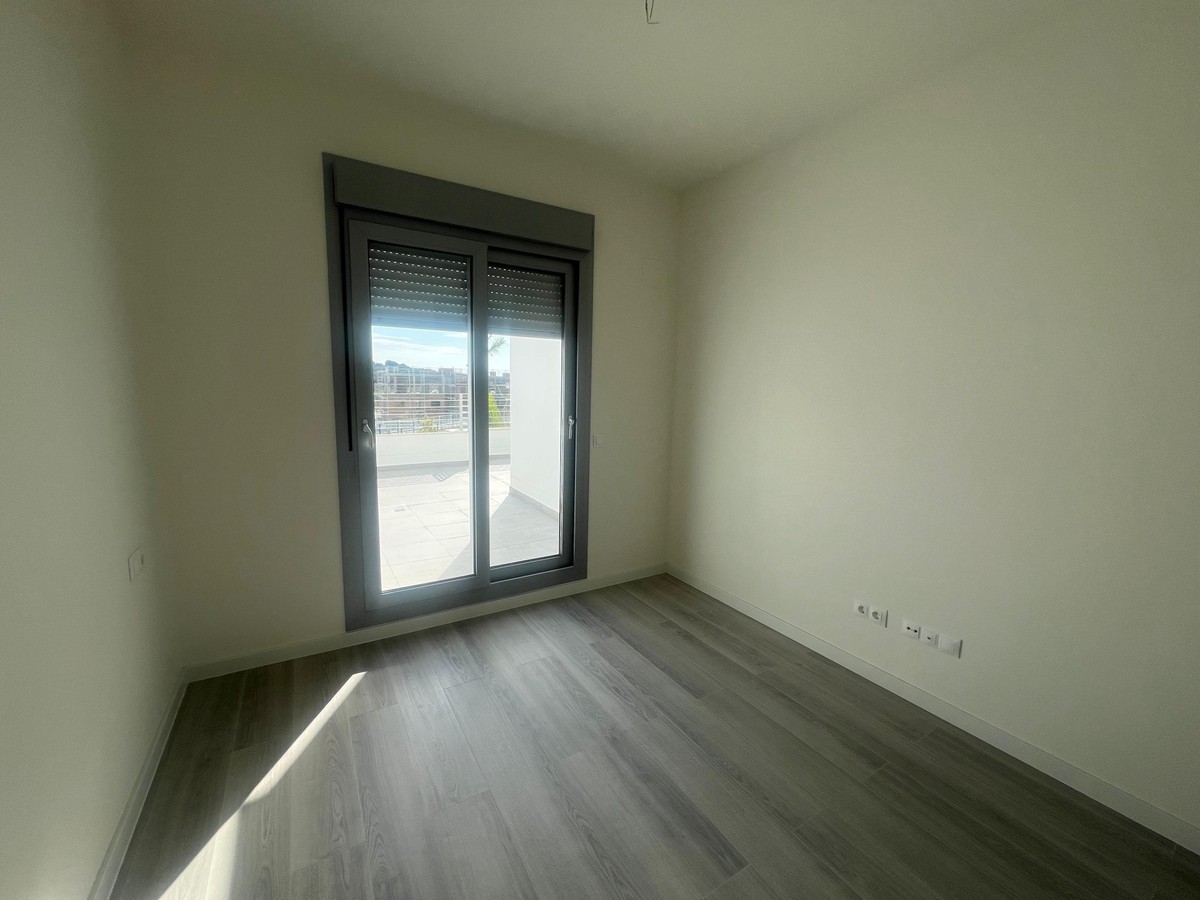 Appartement te koop in Estepona | 3 slaapkamers H5391637
