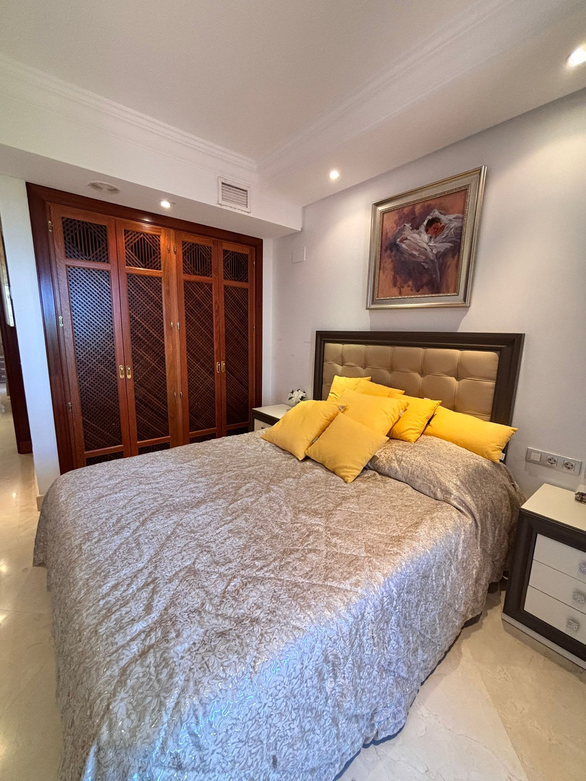 Appartement te koop in Estepona | 3 slaapkamers H5391646