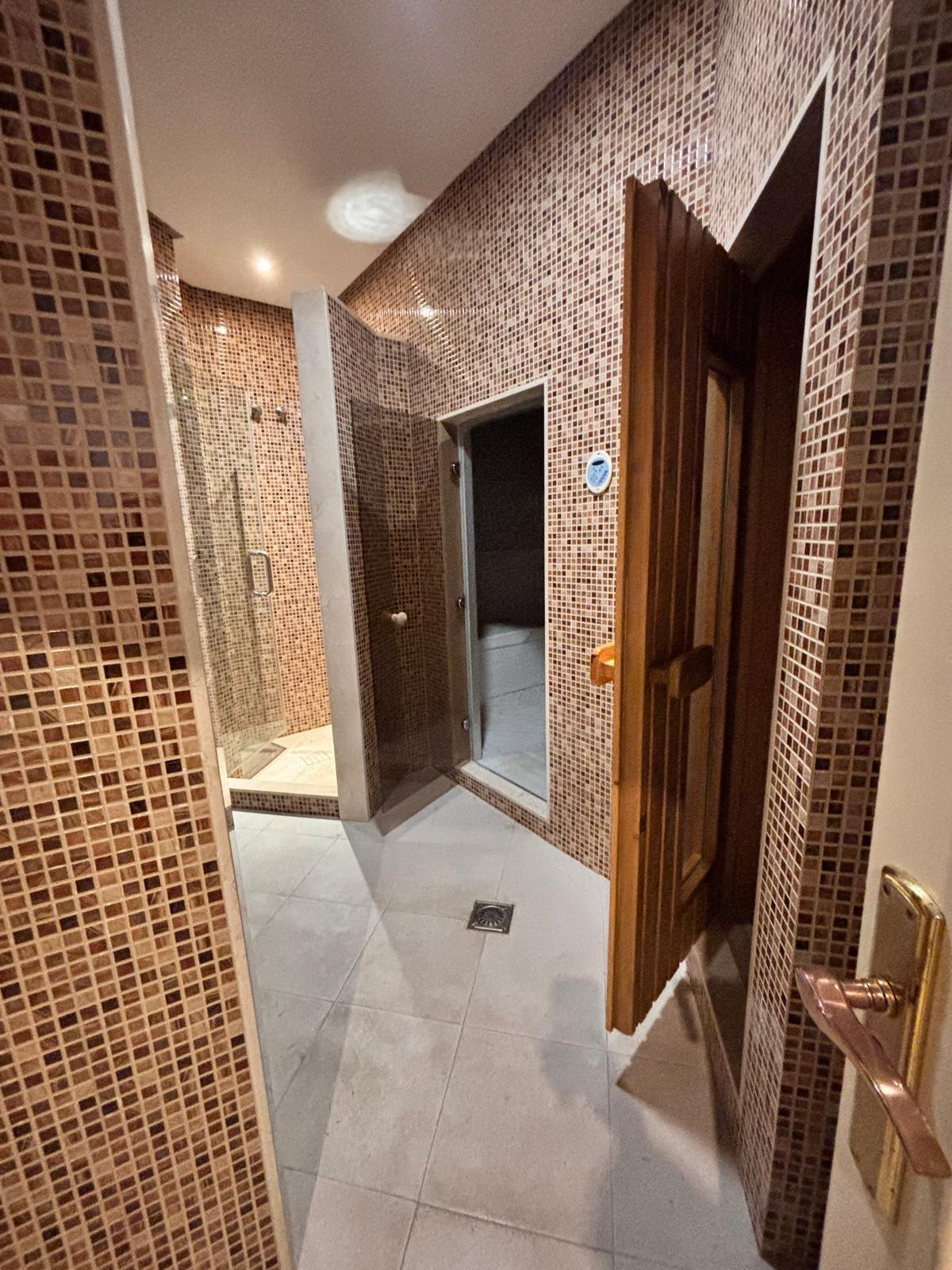 Appartement te koop in Estepona | 3 slaapkamers H5391646
