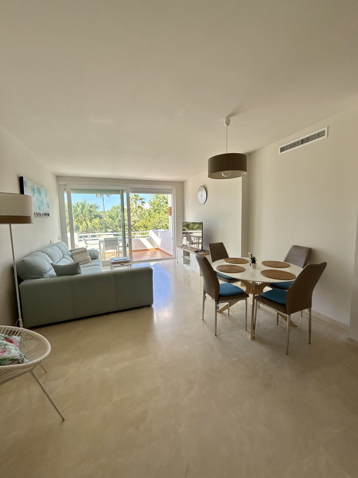 Appartement te koop in Estepona | 2 slaapkamers H5392996