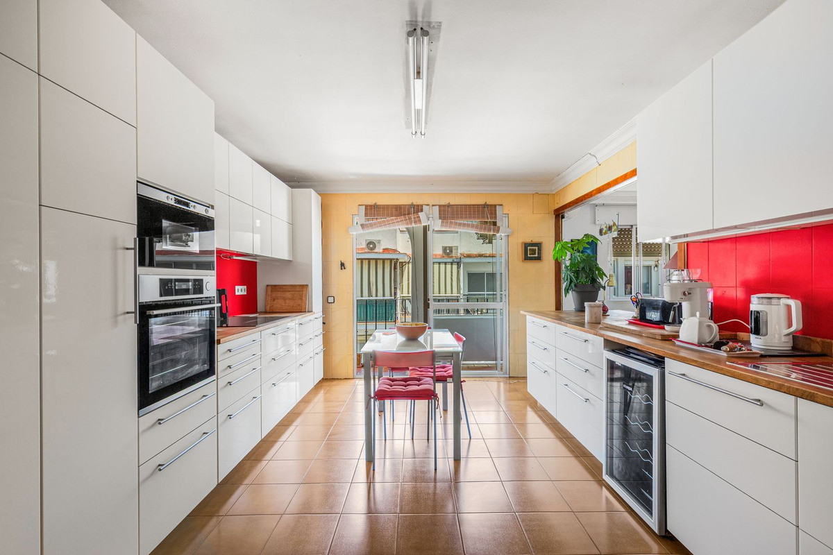Appartement te koop in Estepona | 6 slaapkamers H5393140