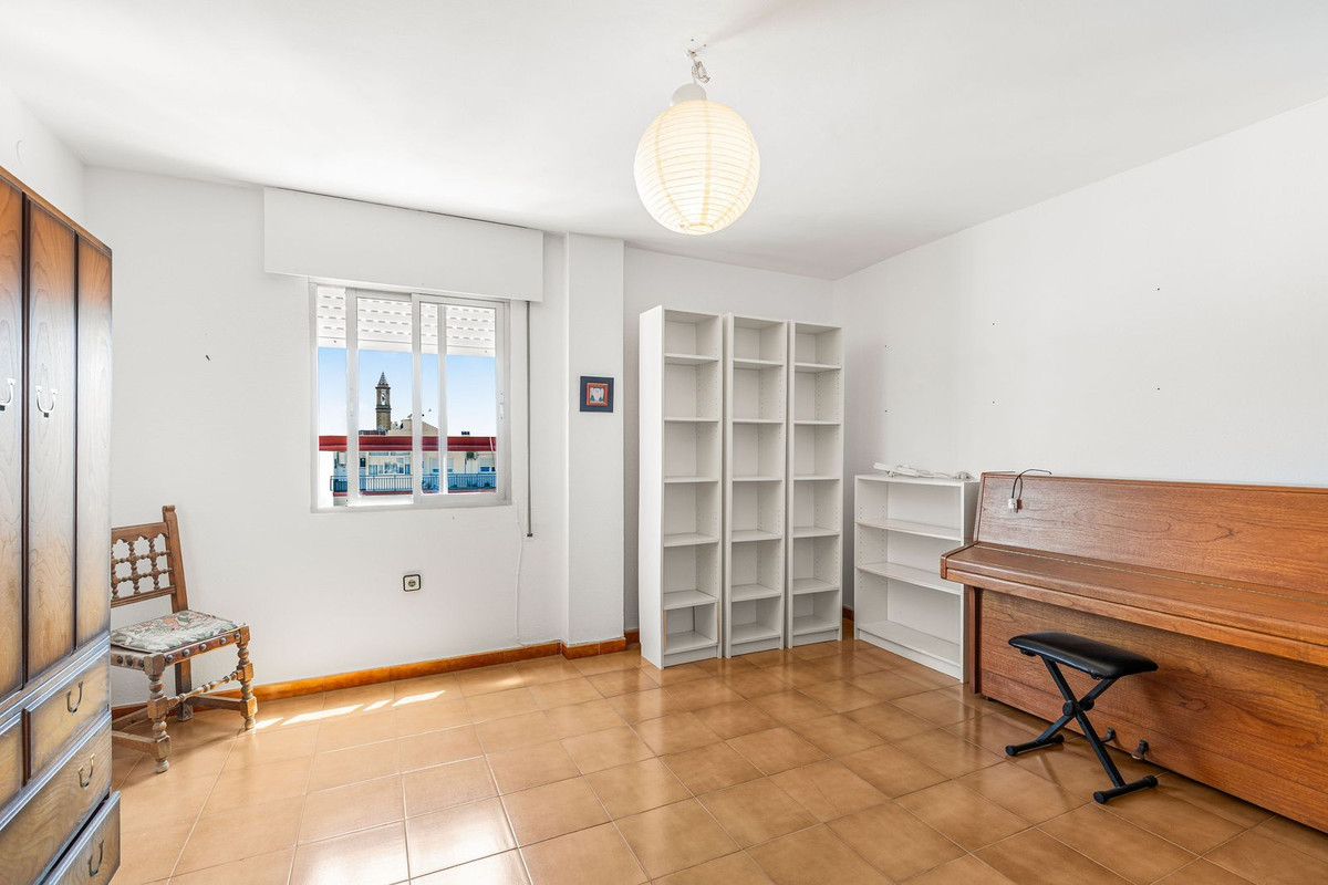 Appartement te koop in Estepona | 6 slaapkamers H5393140
