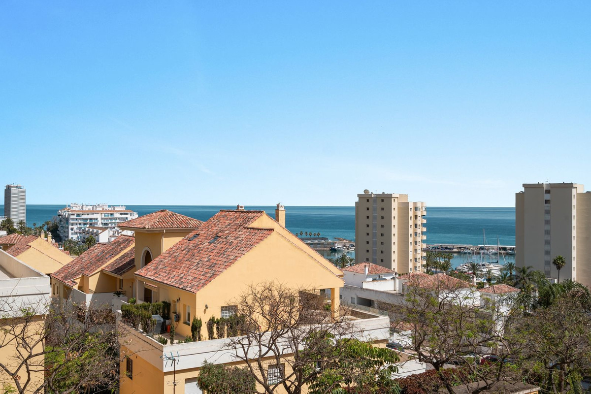 Appartement te koop in Estepona | 3 slaapkamers H5393152