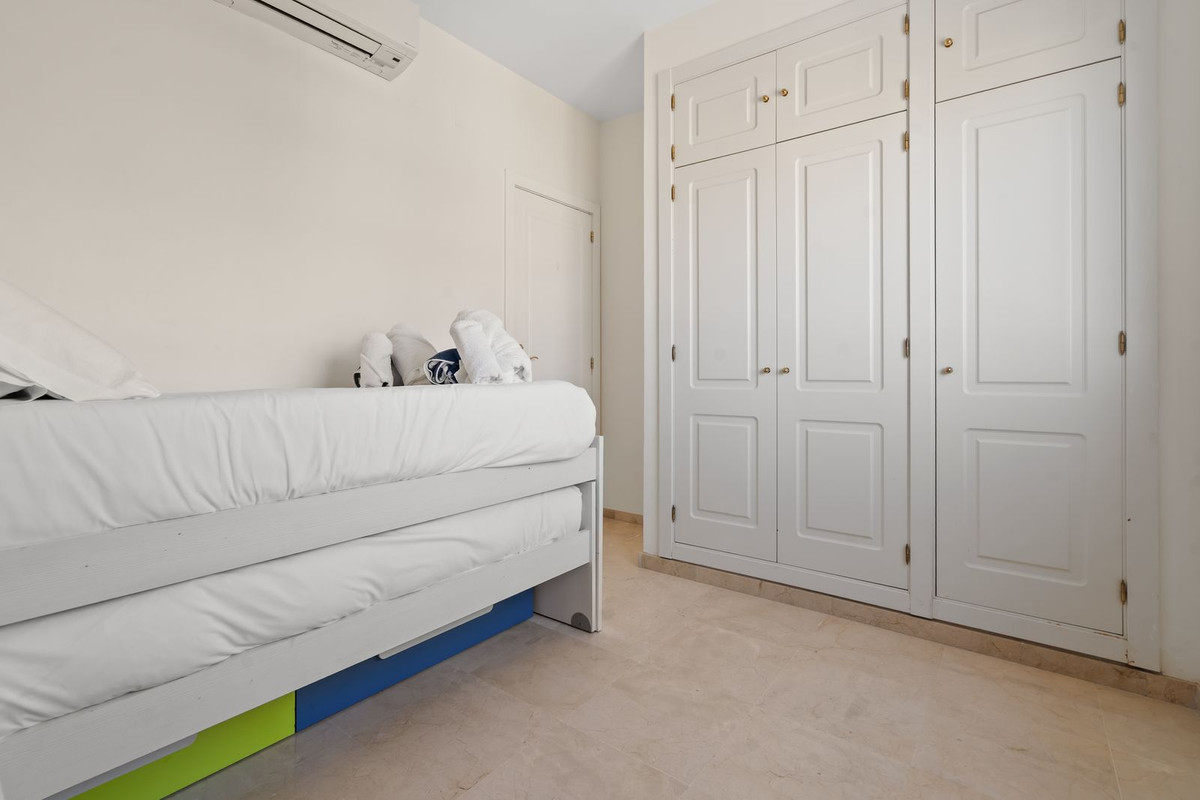 Appartement te koop in Estepona | 3 slaapkamers H5393152