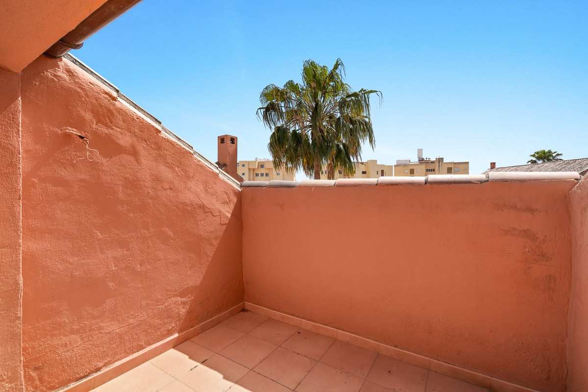 Appartement te koop in Estepona | 3 slaapkamers H5393152