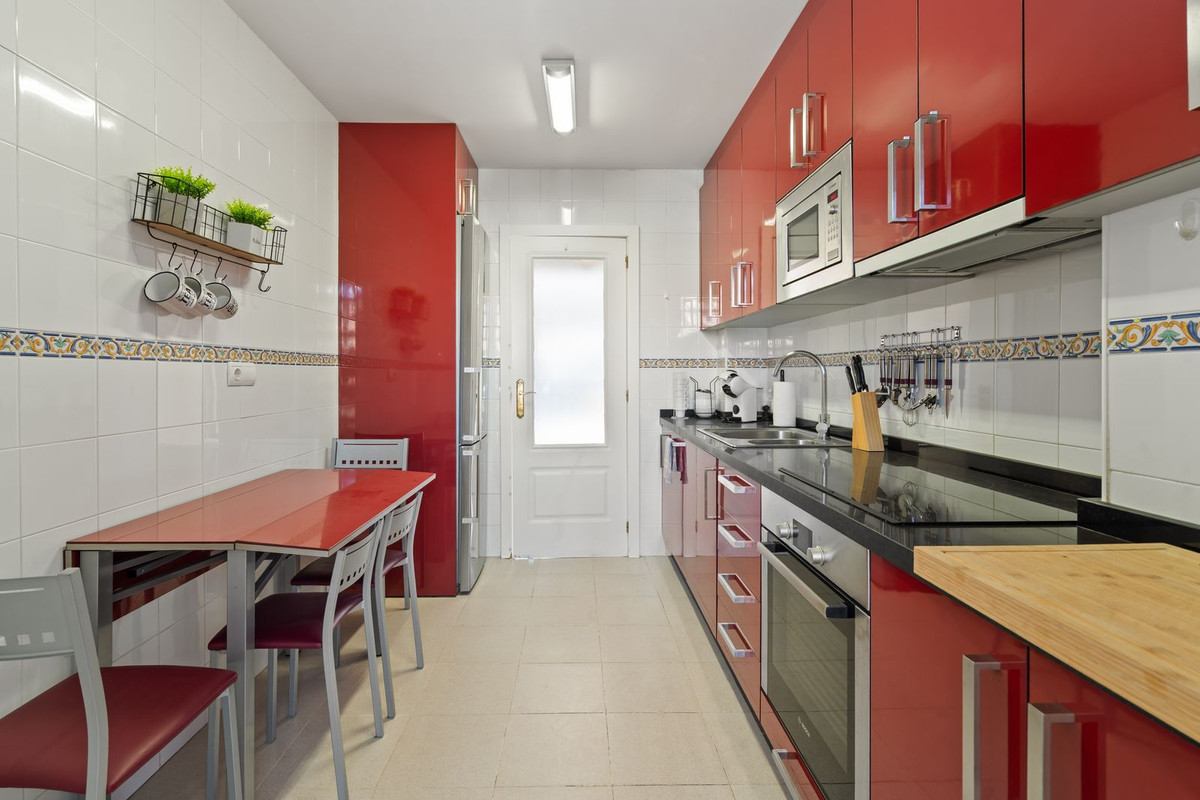 Appartement te koop in Estepona | 3 slaapkamers H5393152