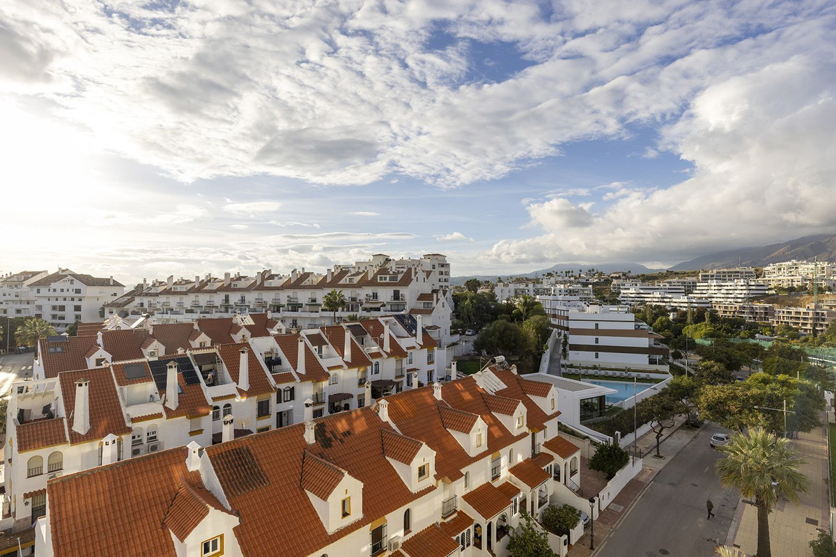 Appartement te koop in Estepona | 3 slaapkamers H5393347