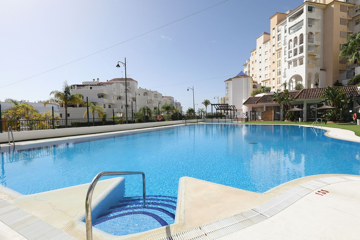 Appartement te koop in Estepona | 3 slaapkamers H5393347
