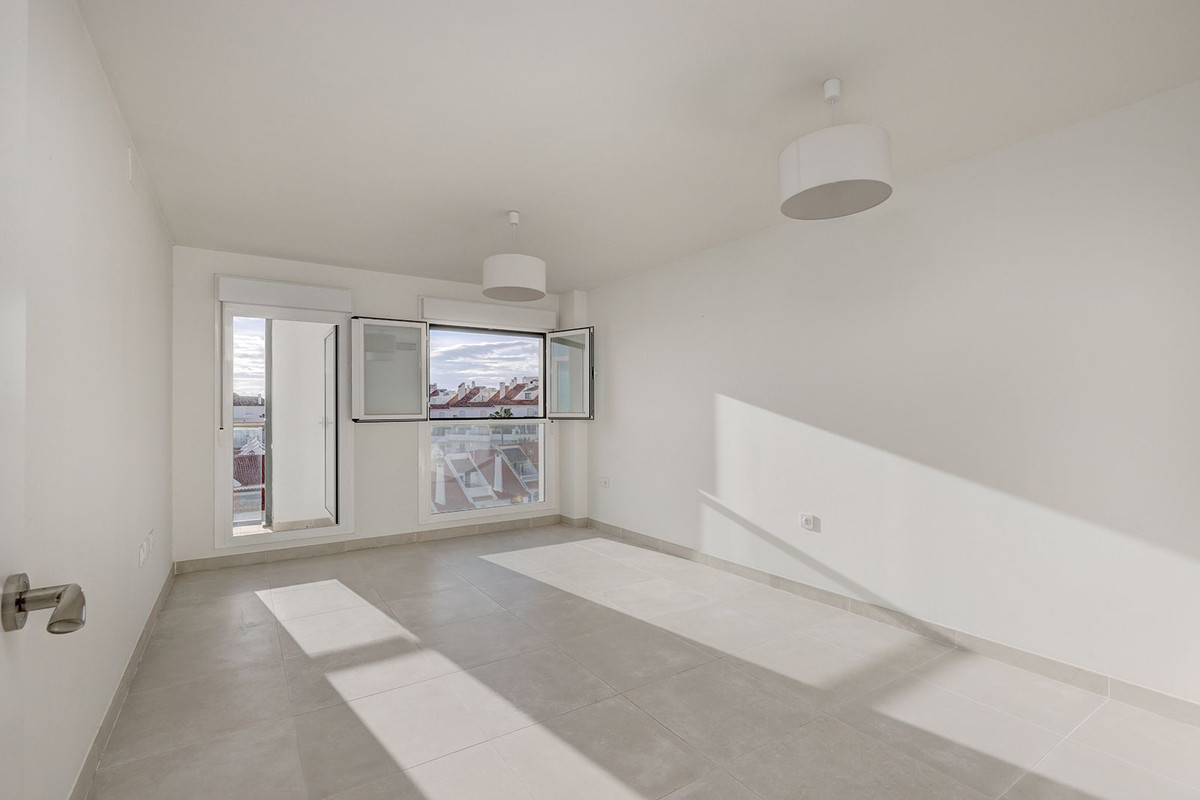 Appartement te koop in Estepona | 3 slaapkamers H5393347