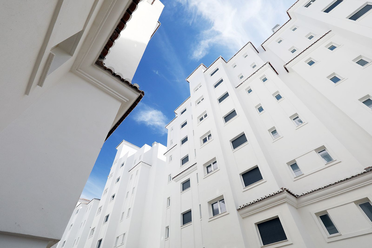 Appartement te koop in Estepona | 3 slaapkamers H5393347