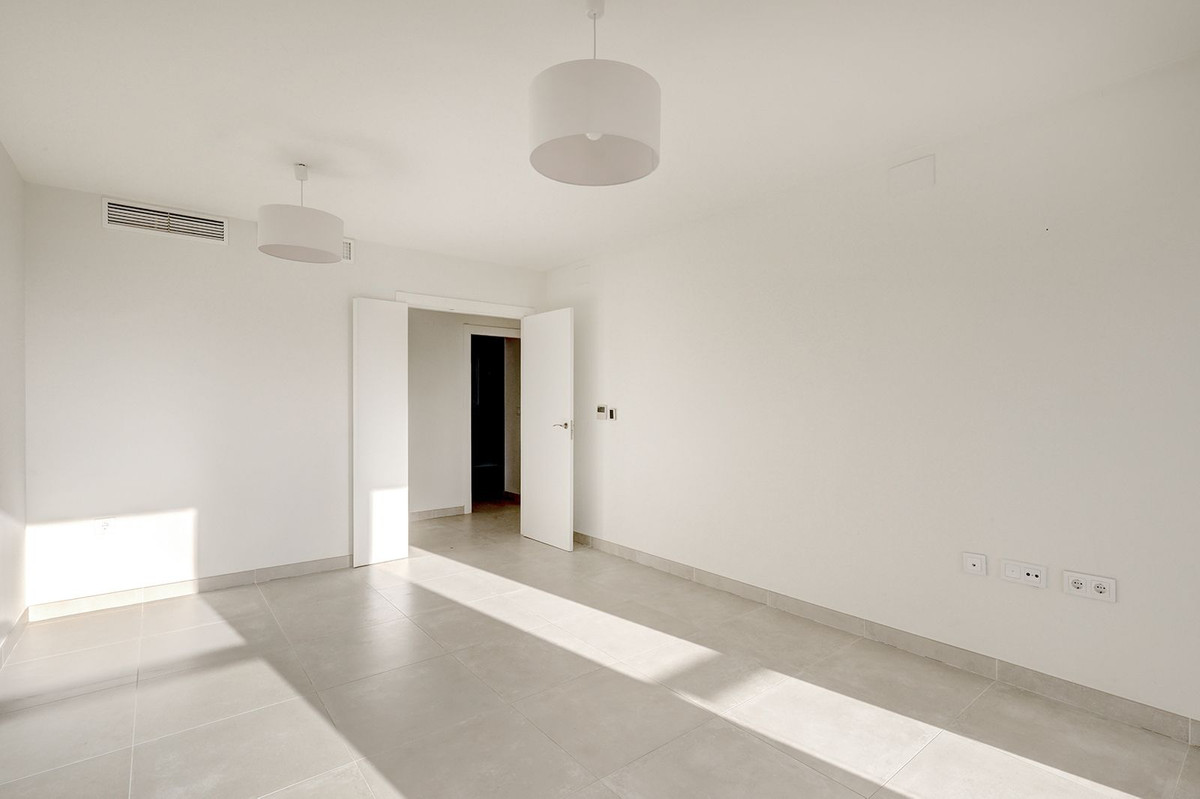 Appartement te koop in Estepona | 3 slaapkamers H5393347