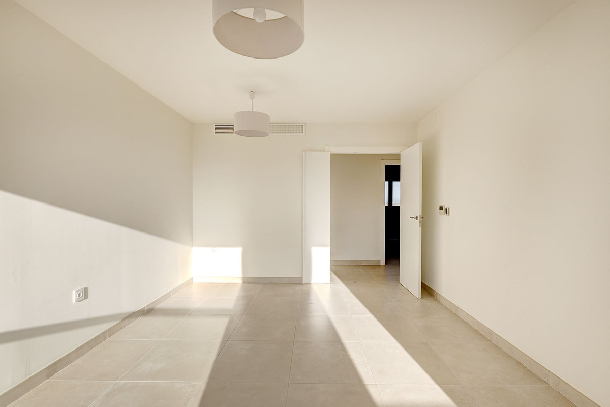 Appartement te koop in Estepona | 3 slaapkamers H5393347