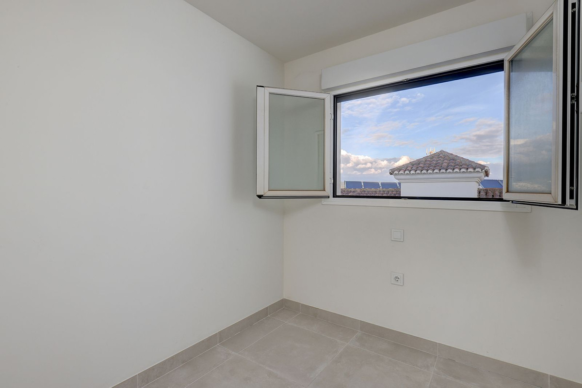 Appartement te koop in Estepona | 3 slaapkamers H5393347