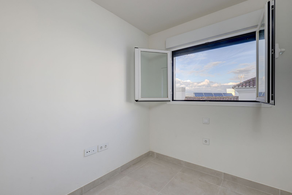 Appartement te koop in Estepona | 3 slaapkamers H5393347