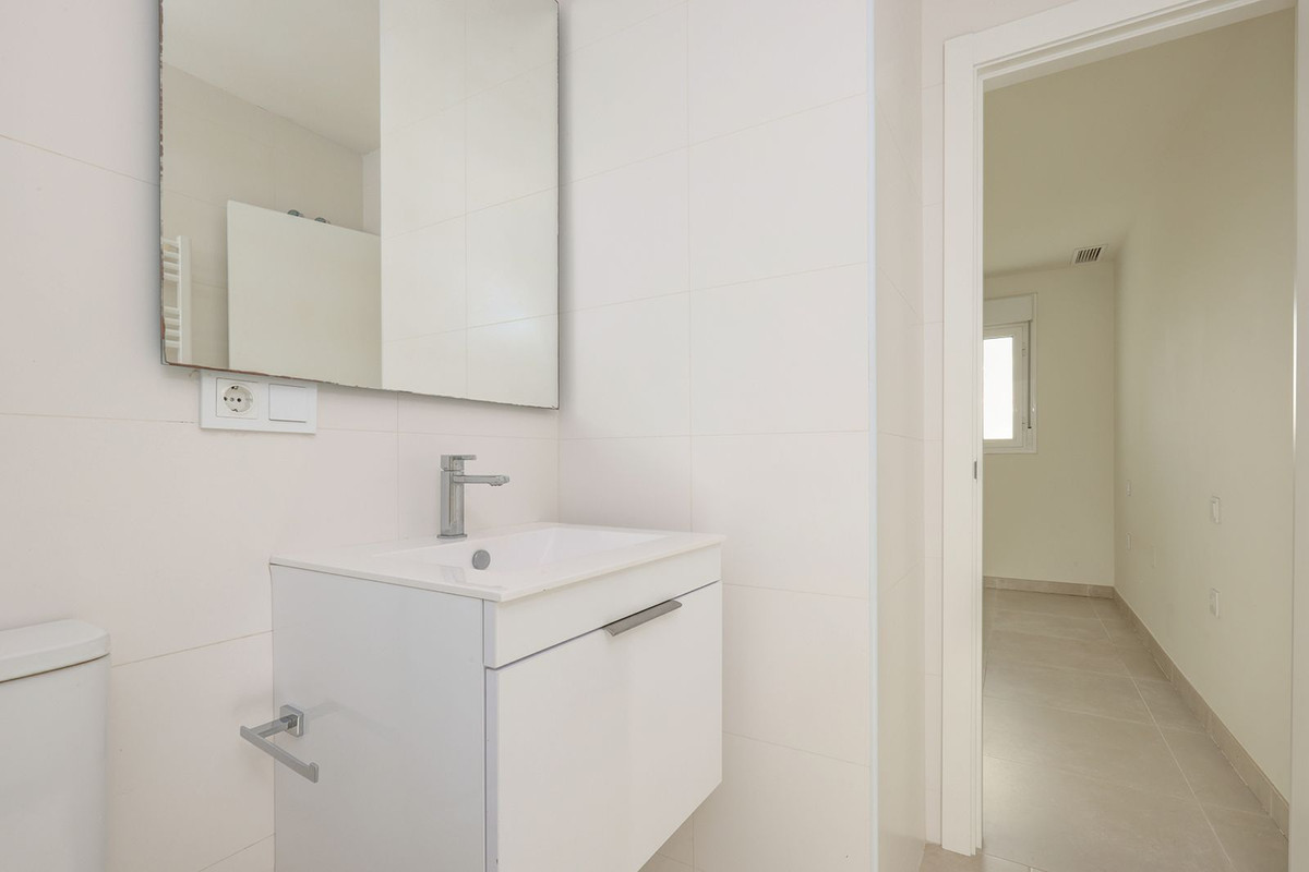 Appartement te koop in Estepona | 3 slaapkamers H5393347