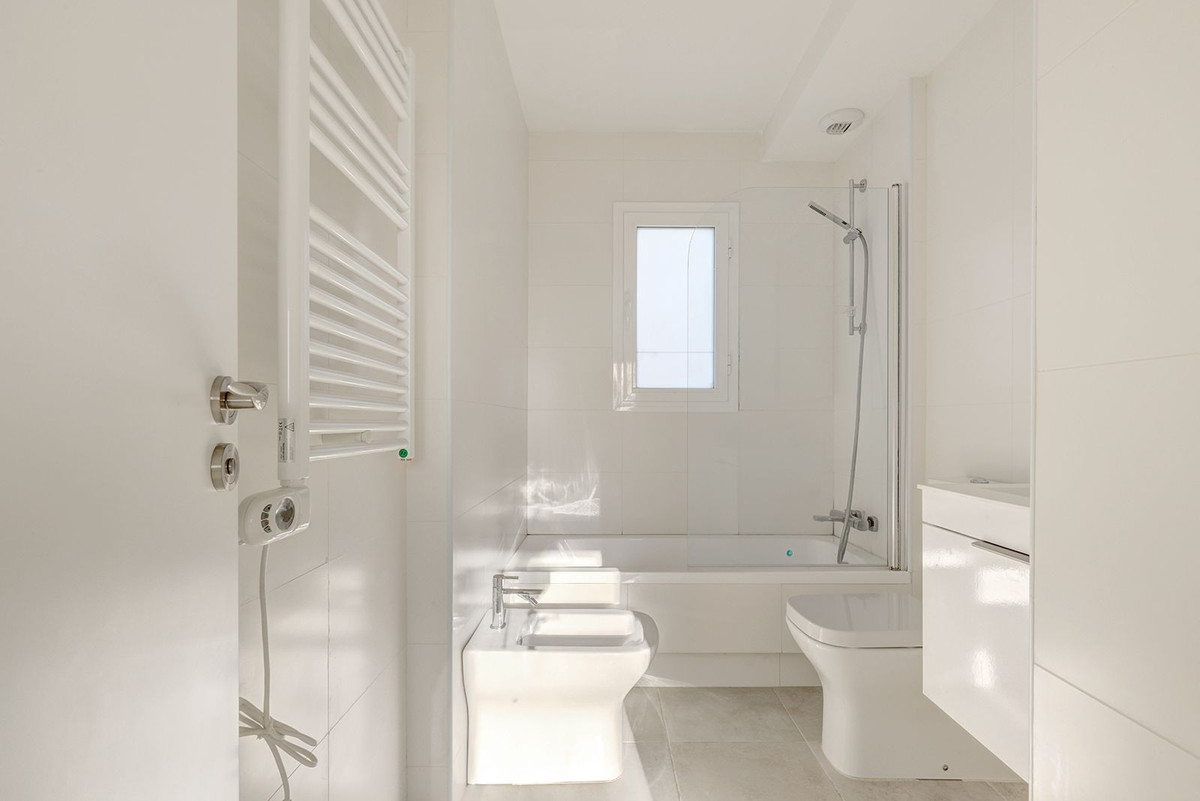Appartement te koop in Estepona | 3 slaapkamers H5393347