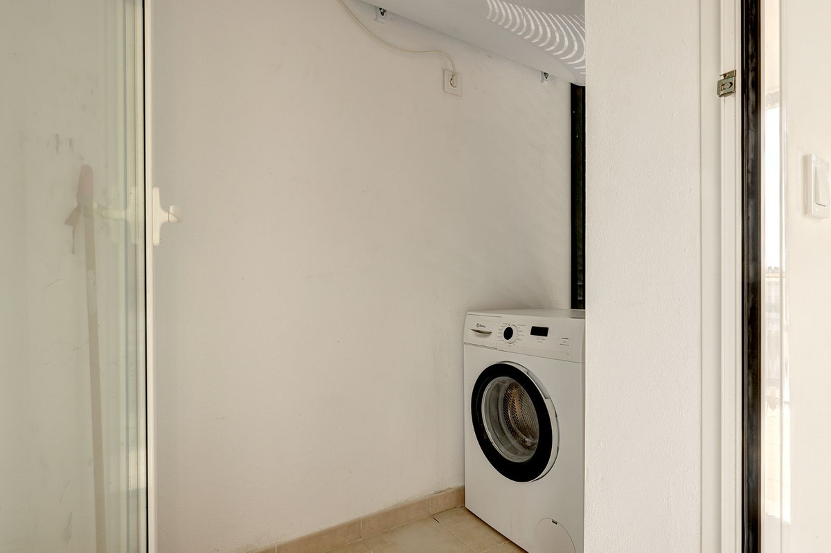 Appartement te koop in Estepona | 3 slaapkamers H5393347