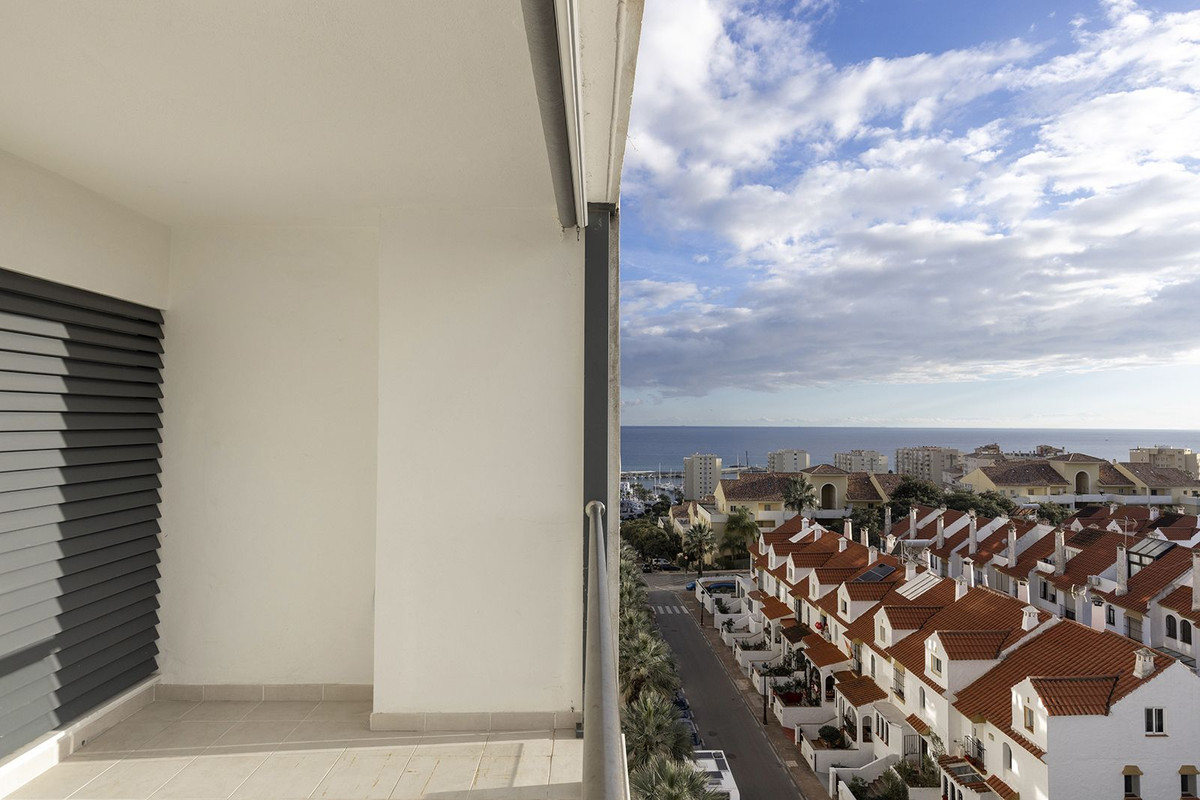 Appartement te koop in Estepona | 3 slaapkamers H5393347