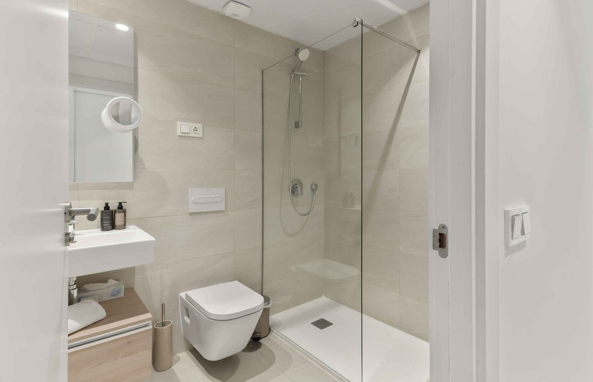Appartement te koop in Estepona | 3 slaapkamers H5393401