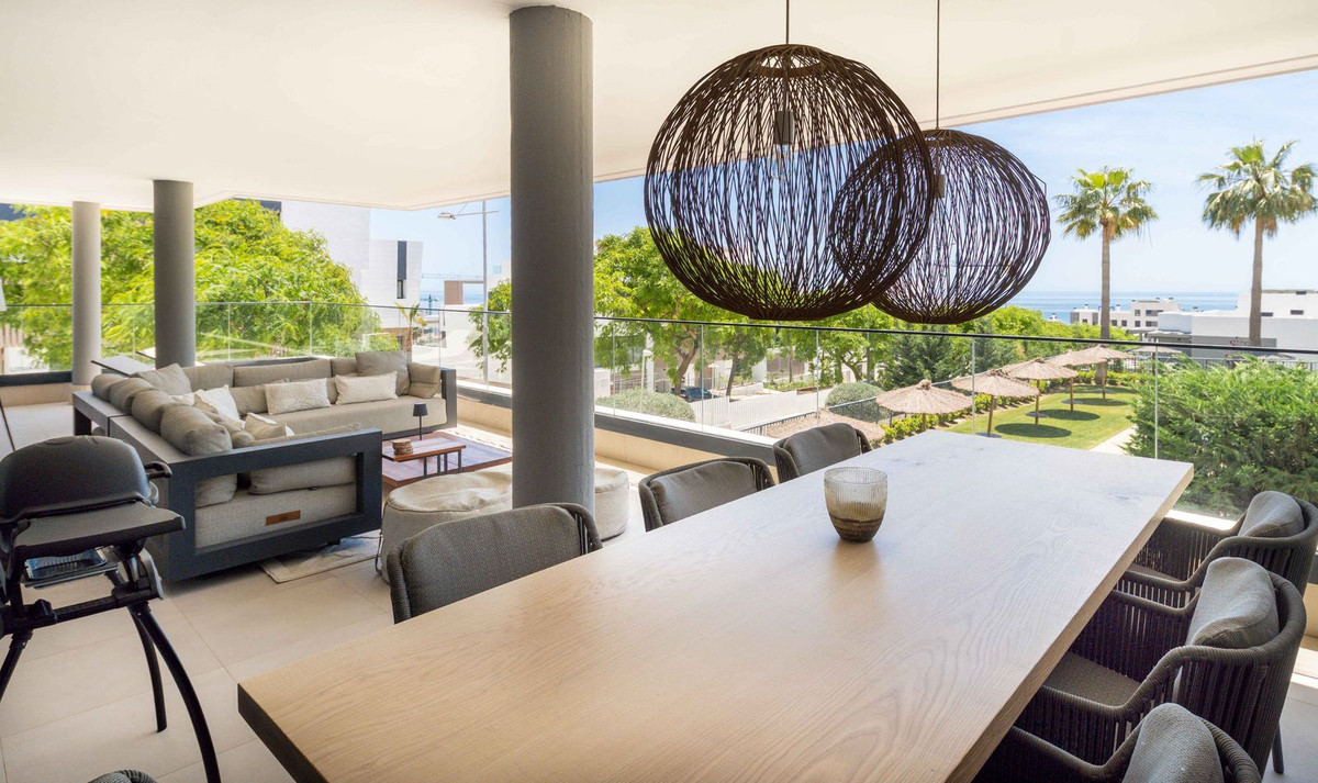 Appartement te koop in Estepona | 3 slaapkamers H5393401