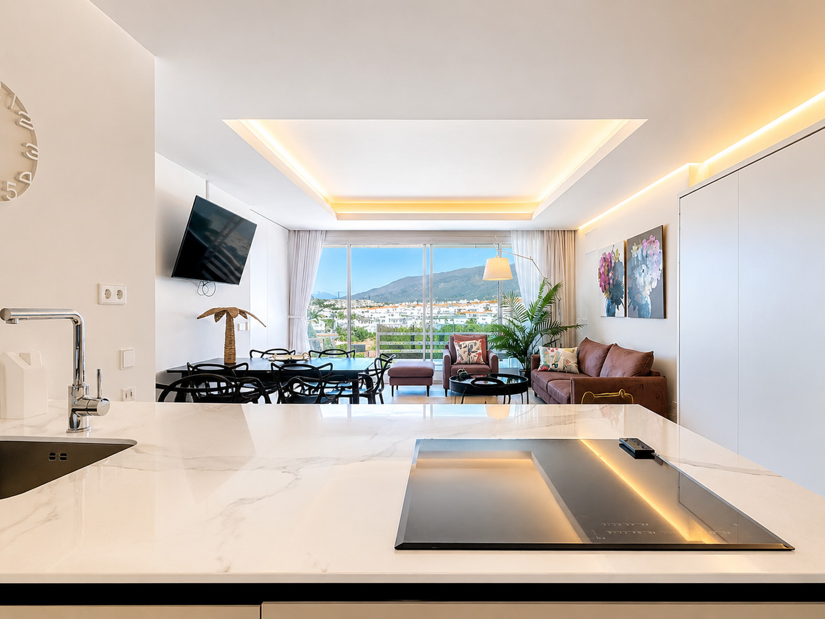 Appartement te koop in Estepona | 2 slaapkamers H5393578