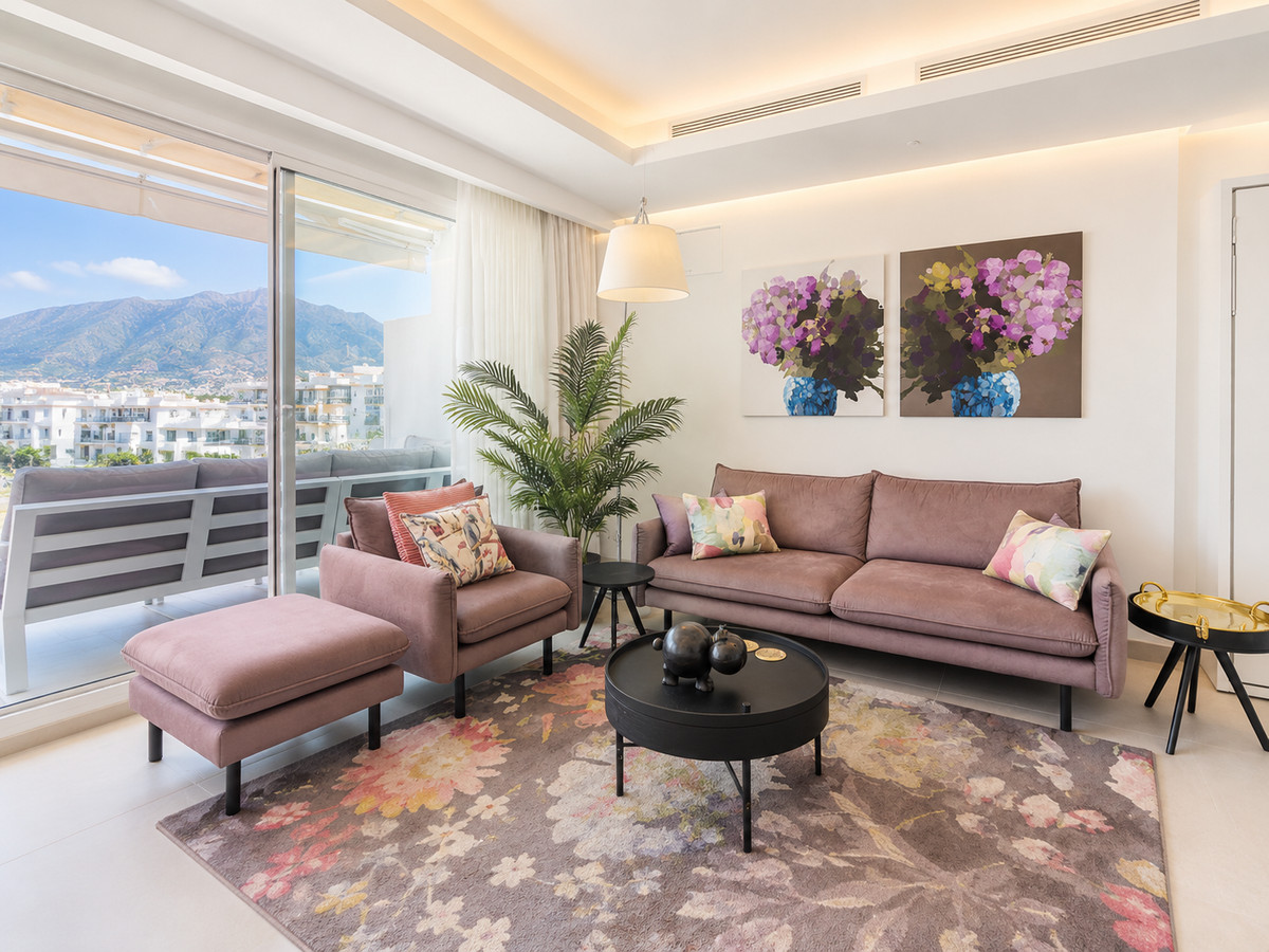 Appartement te koop in Estepona | 2 slaapkamers H5393578