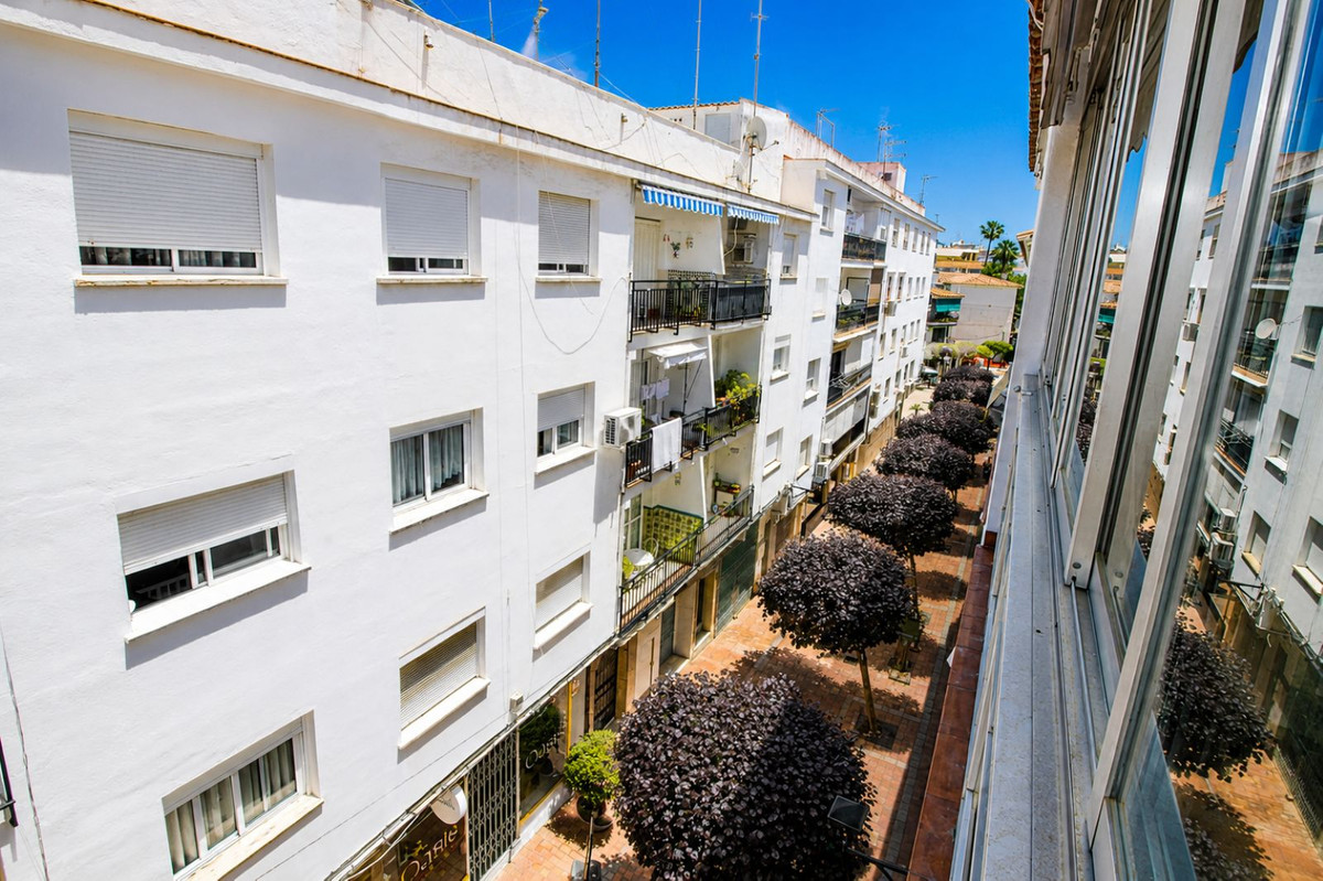 Appartement te koop in Estepona | 3 slaapkamers H5394385