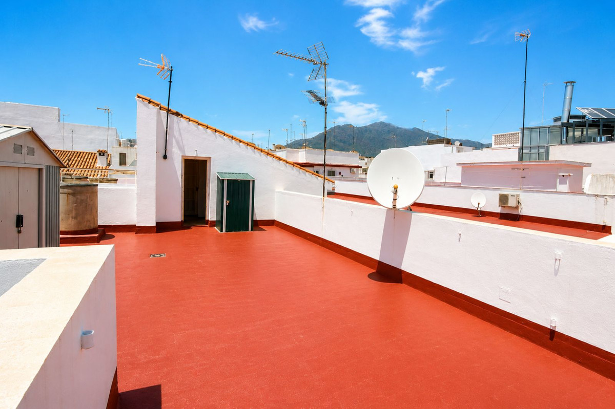 Appartement te koop in Estepona | 3 slaapkamers H5394385