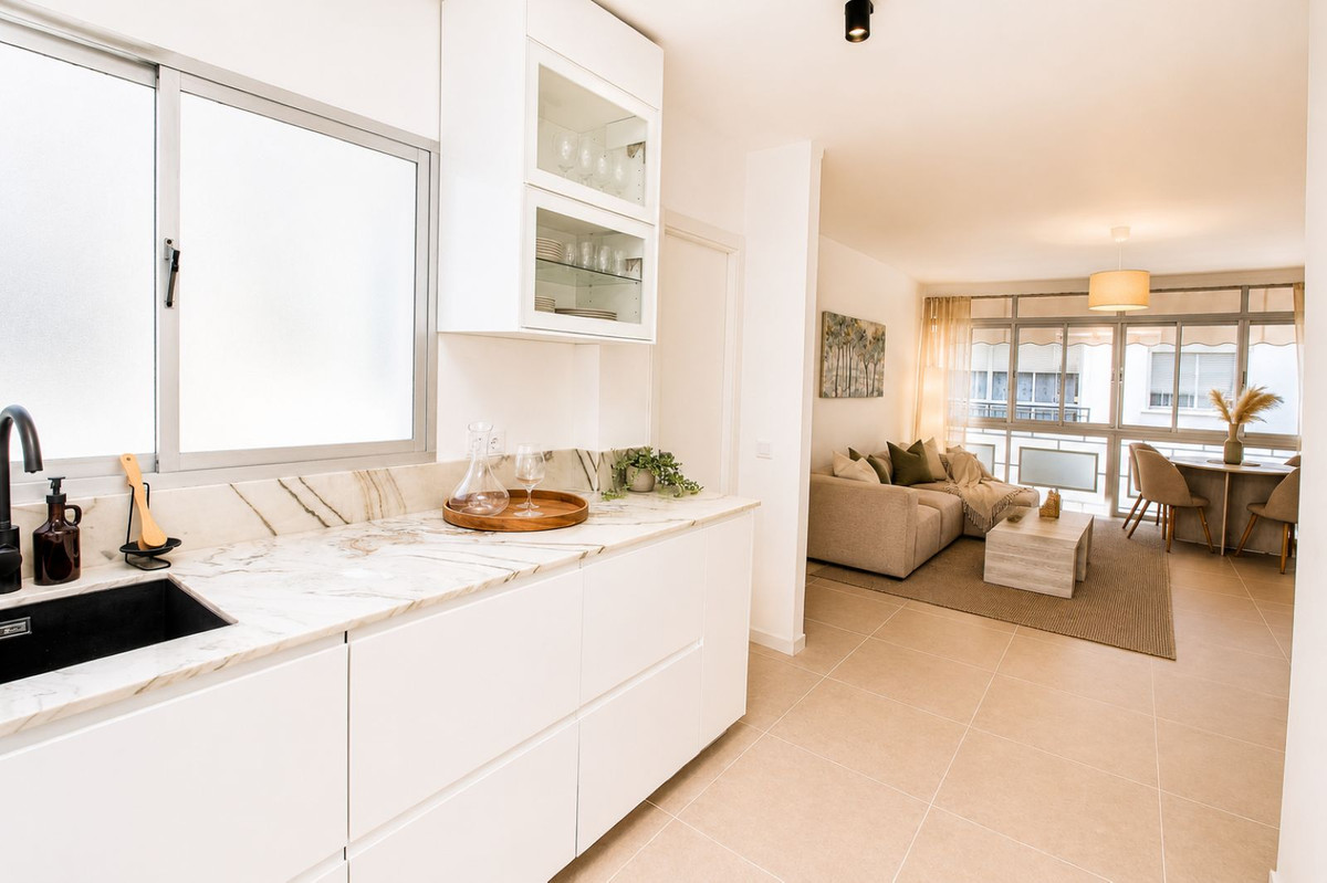 Appartement te koop in Estepona | 3 slaapkamers H5394385