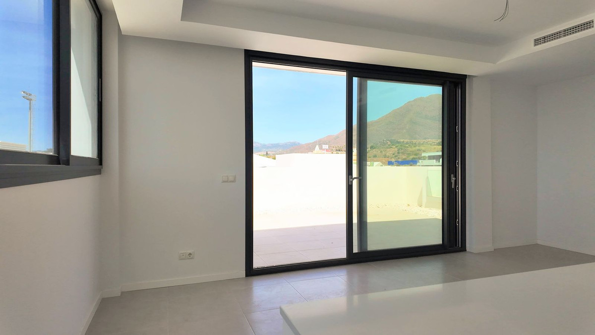 Appartement te koop in Estepona | 2 slaapkamers H5394406